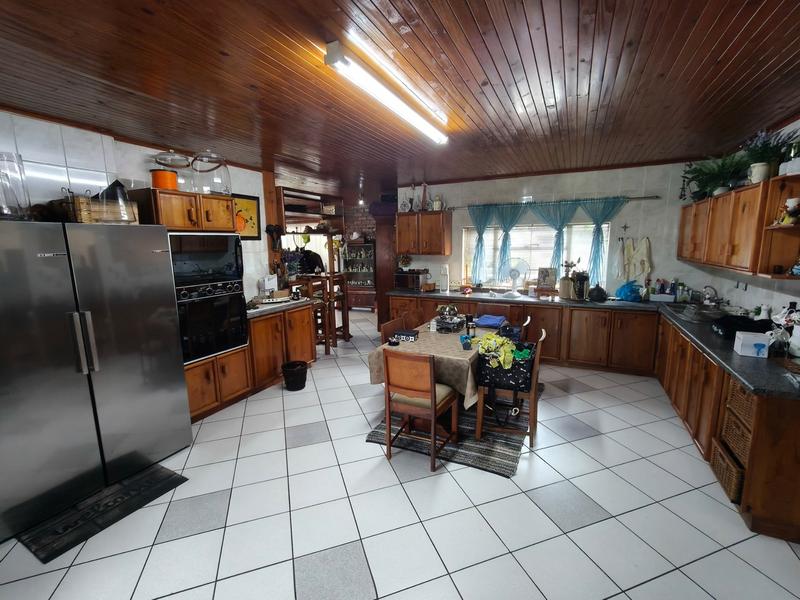 9 Bedroom Property for Sale in Middelburg Eastern Cape